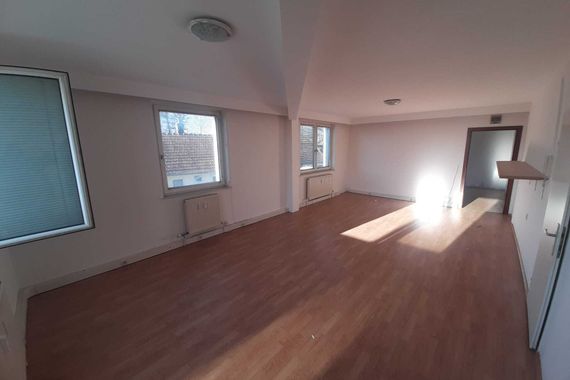 BÜROFLÄCHEN: 30 m2, 53 m2, 83 m2  IM GEWERBEGEBIET SCHWECHAT/ZWÖLFAXING - PERFEKTE ANBINDUNG AN S1 + FLUGHAFEN WIEN