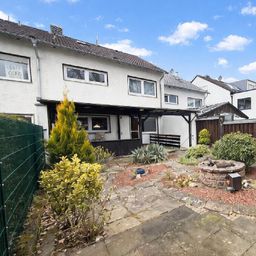 NEU in Lützenkirchen: Gepflegtes Reihenmittelhaus mit Garten und Garage