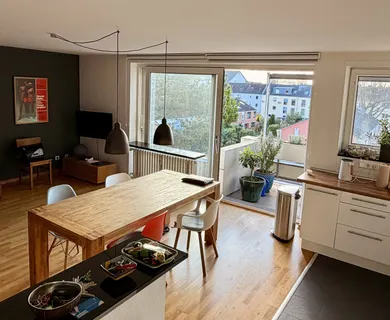 für Anleger: Vermietete 4 Zi. ETW in Lörick!