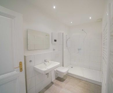 Ratingen-Mitte: Stilvolle 2-Zimmer-Altbauwohnung mit Gartenmitbenutzung - Foto 2