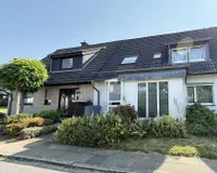 Hausfront 2