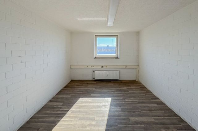 Büro 1