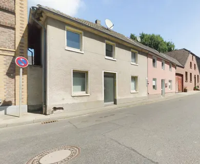 Freiraum für Ihre Vision: Charmantes Sanierungsprojekt mit Scheune & ca. 662 m² Grundstück