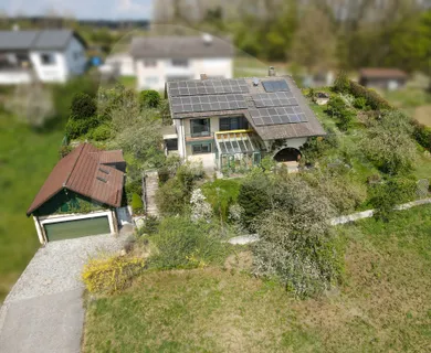 Geräumiges Einfamilienhaus mit Weitblick ins Vilstal