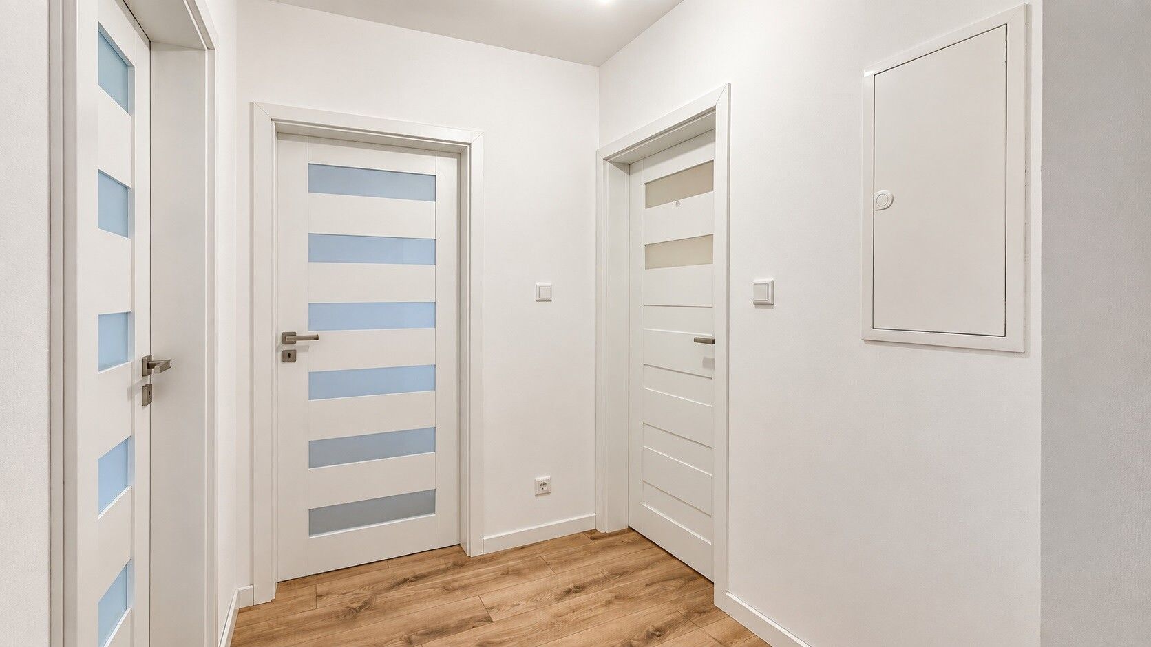 MODERNE 2-ZIMMER DACHGESCHOSSWOHNUNG IN ZENTRALER LAGE ZU MIETEN! - Foto 5