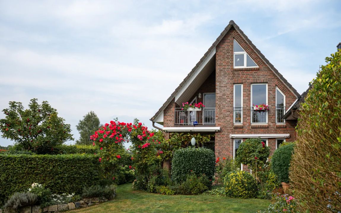 Einziehen und Wohlfühlen: liebevoll gepflegtes Einfamilienhaus  in ländlicher Lage