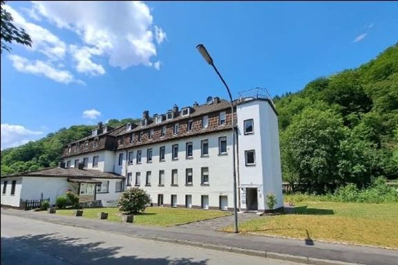 Gro&szlig;z&uuml;gige 4,5 Zi. DG mit Penthouse Terrasse &ndash; familienfreundlich wohnen im Gr&uuml;nen von Werdohl