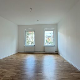 Frisch sanierte 2-Raumwohnung mit Einbauküche ! +Befristete Vermietung bis zum 30.09.2030+