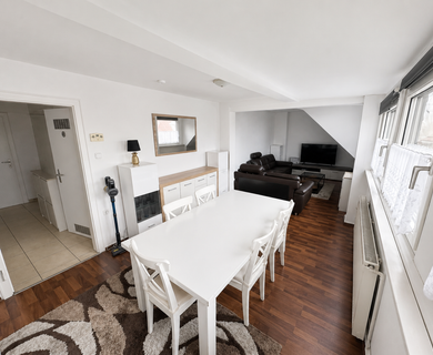 Großzügige Dachgeschosswohnung in zentraler Lage von Unna-Massen - Photo 2