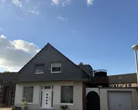 Zwei separate Eingänge mit Garage 