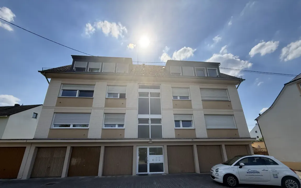 Charmante 3-Zimmer-Wohnung mit Balkon und Garage in Brey