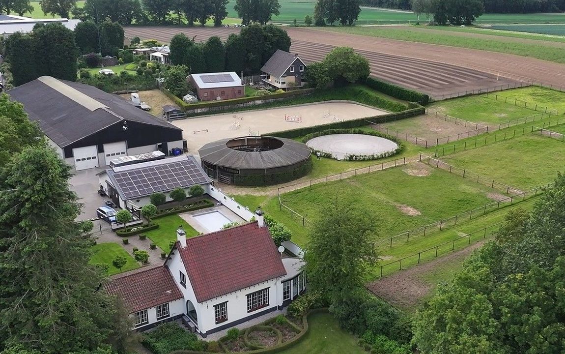 Private Reitanlage nahe dem Pferdesportzentrum de Pellbergen NL