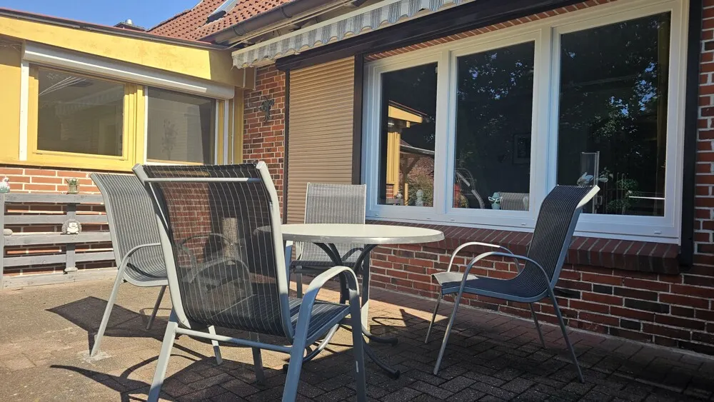 Terrasse 1 mit Markise, Bild 1