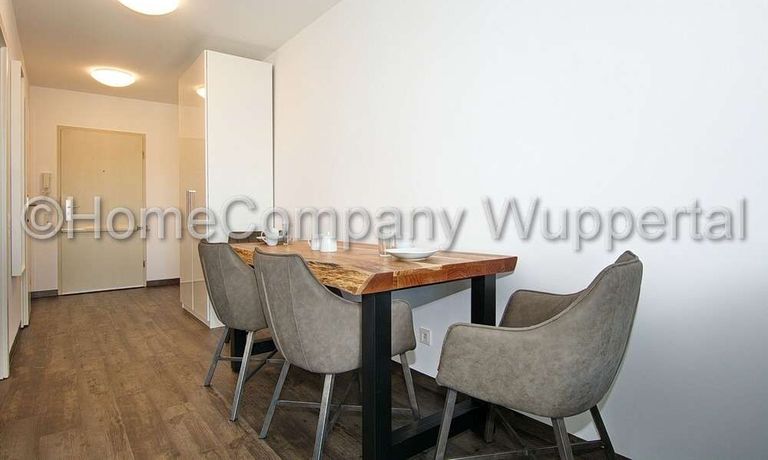 Business-Apartment mit Balkon, DSL und Reinigungsservice in begehrter Lage - Photo 3