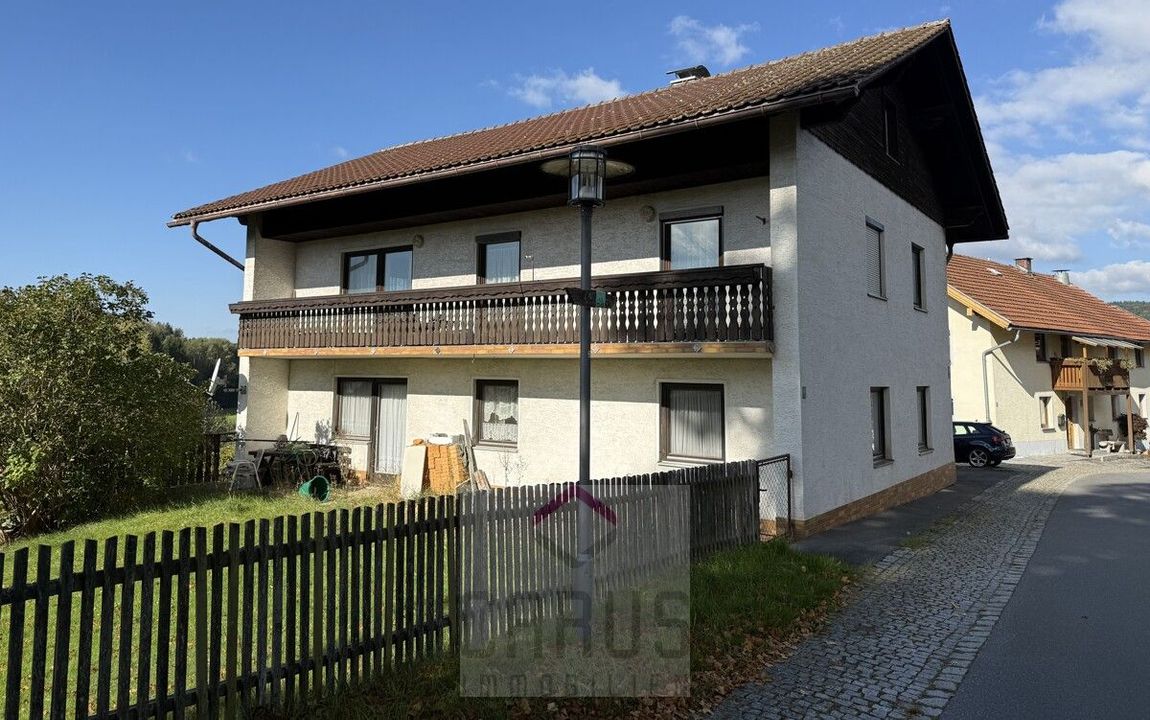 Rohdiamant mit Familienpotenzial: Gestalten Sie Ihr Traumhaus nach eigenen Vorstellungen!