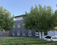 Straßenansicht hinten 