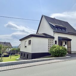 Einfamilienhaus mit viel Platz und Potenzial für die ganze Familie!