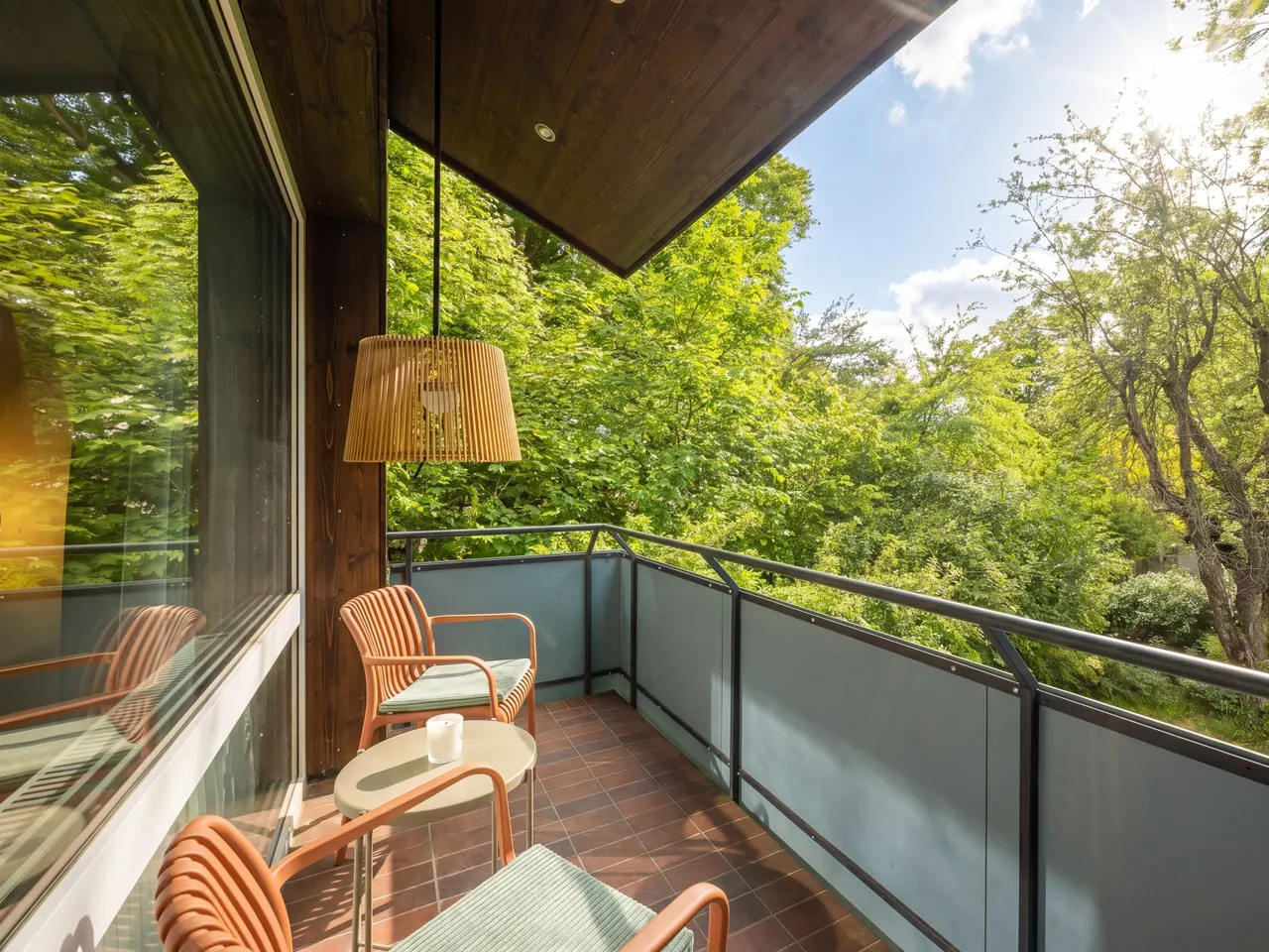 Balkon - KI bearbeitet