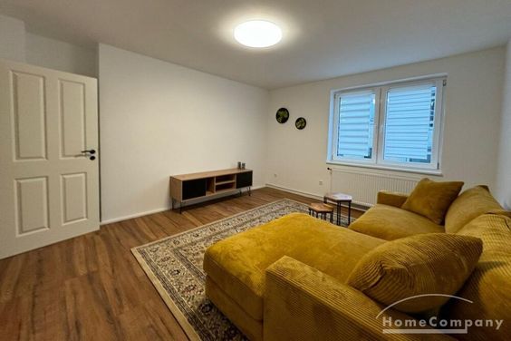 Schöne, helle 2 Zi.Whg., im 2. OG, möbliert und komplett ausgestattet. Zentrale Lage im beliebten Magniviertel.