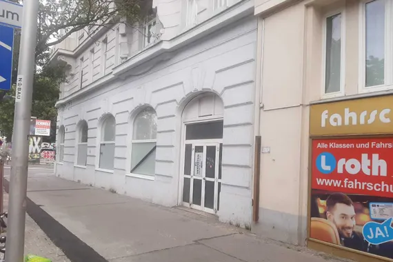 MARGARETENGÜRTEL/SCHÖNBRUNNERSTRASSE: Unbefristetes 153 m2 Souterrainlokal, Gesamtmiete € 1.500,--