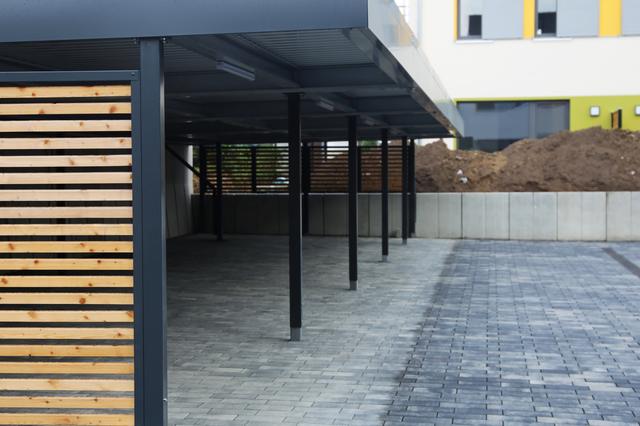 Versiegelte Flächen auf dem Grundstück: Was Eigentümer wissen müssen