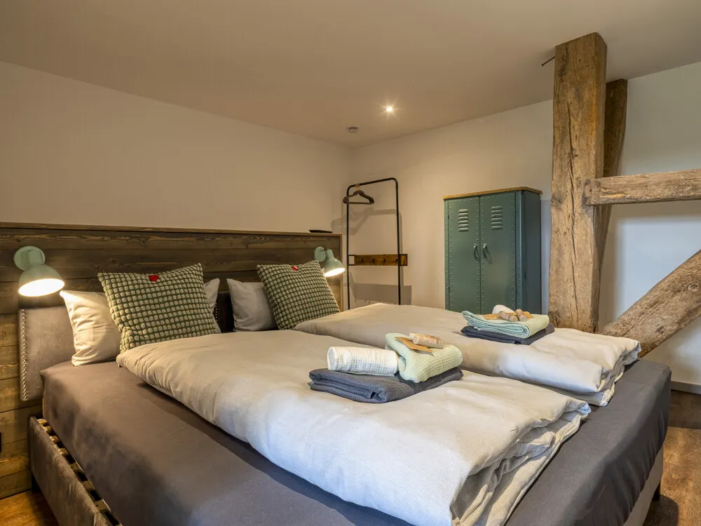 Schlafzimmer, Ansicht III