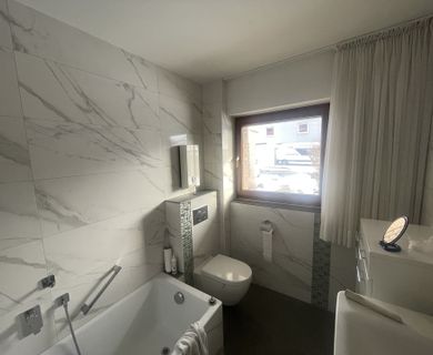 Freistehendes Einfamilienhaus in ruhiger Wohnlage mit Garten und Doppelgarage - Foto 5