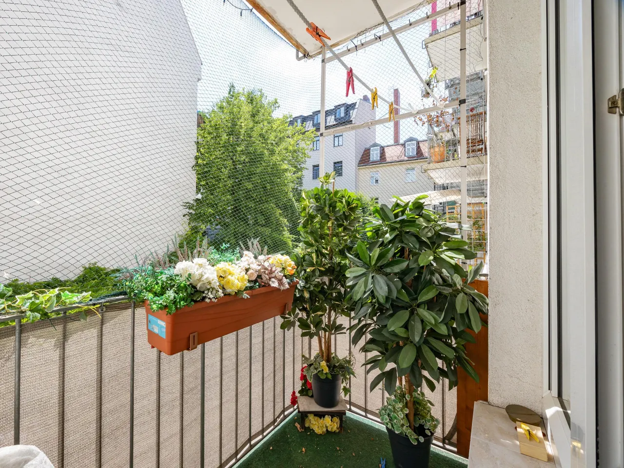 Sonniger Südostbalkon