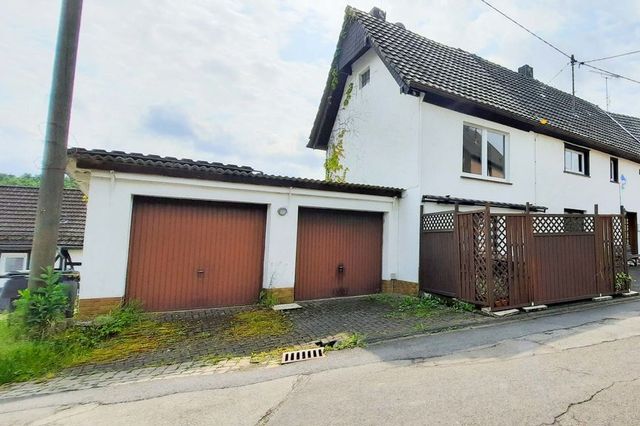 seitliche Straßenansicht