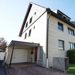Komplett freiwerdend: 2-Fam.-Eckhaus mit ca. 227 m² wohnlich ausgebauter Fläche in Köln-Dünnwald!