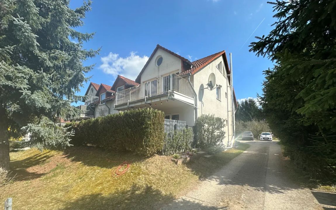 „loftartige Eigentumswohnung“ im Grünen !!!