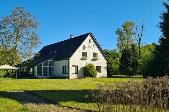 Landhaus auf 4,1 ha zu verkaufen
