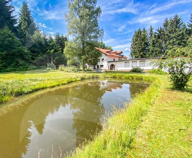 Mehrfamilienhaus mit vielseitigen Nutzungsmöglichkeiten