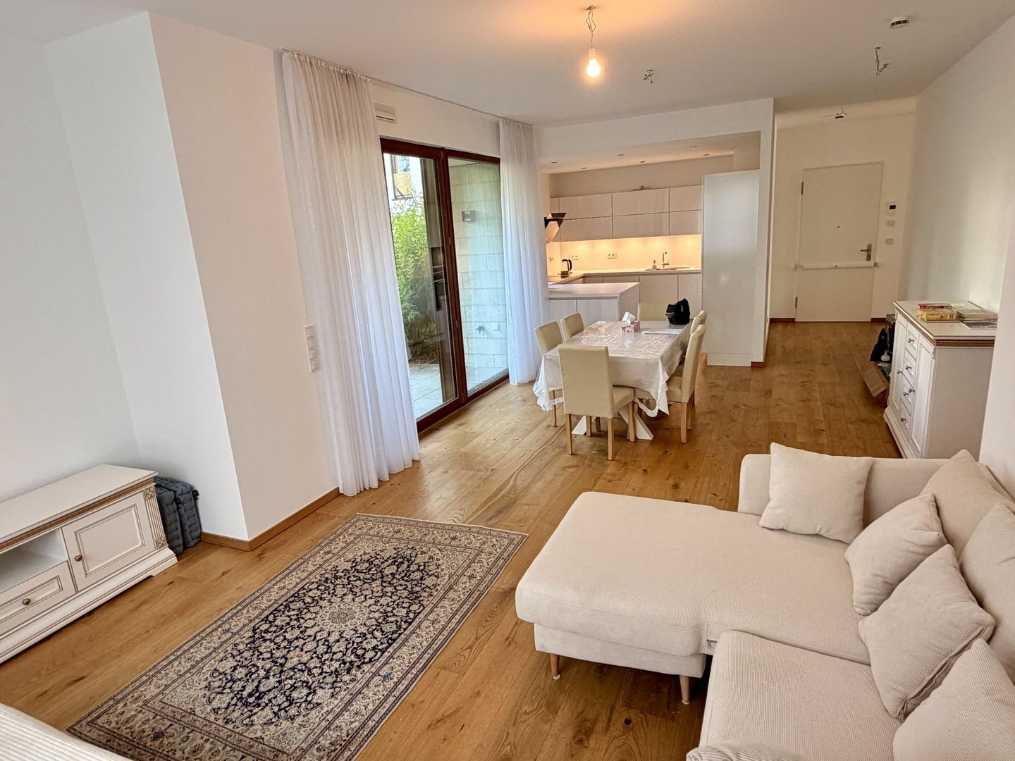 luxuriöse 5 ZI. Wohnung mit edler EBK im Belsenpark - Photo 1