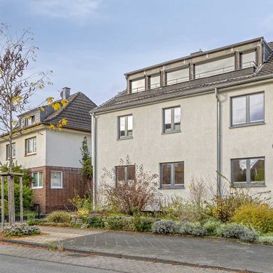 Attraktives Einfamilienhaus für eine Großfamilie mit weitläufigem Garten in Ratingen-Süd