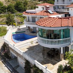 Traumhafte möblierte Villa mit Pool in Alanya-Kargicak -Panoramablick auf das Meer & die Natur-