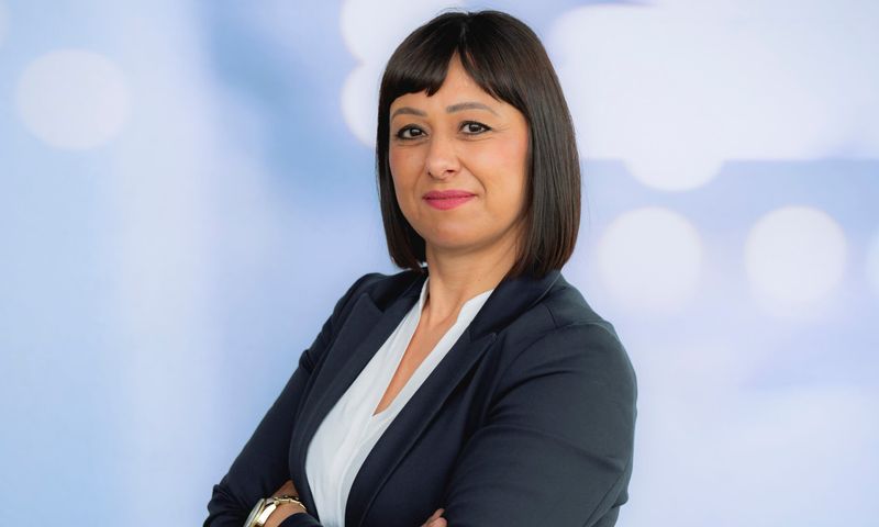 Yadel Akdeniz Vertriebsassistentin