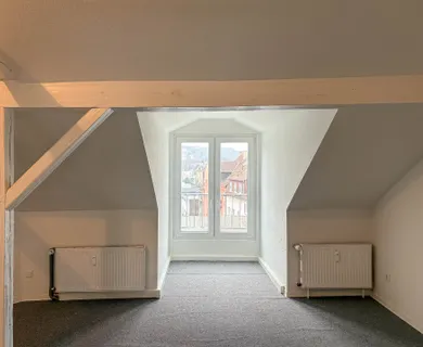 Außergewöhnlich Wohnen unterm Dach: Mietwohnung mit vier Zimmern in zentraler Lage von Gevelsberg