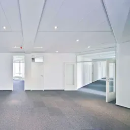 Einzelbüros zur Vermietung in gepflegtem Bürogebäude !
