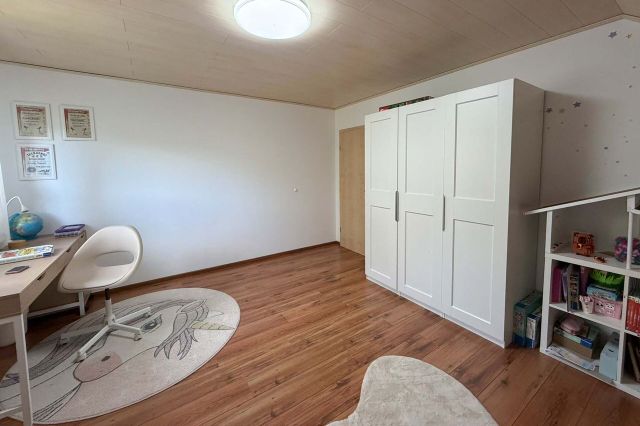 Kinderzimmer 2 (DG)