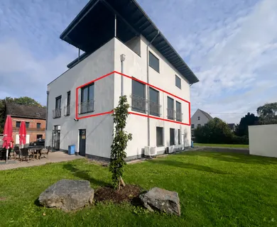 Moderne Bürofläche mit Aufzug und 2 Stellplätzen im Herzen von Flammersfeld!