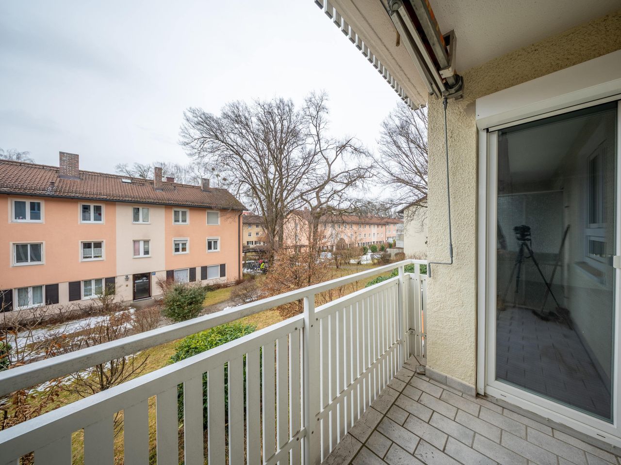 Blick in den parkähnlichen Garten