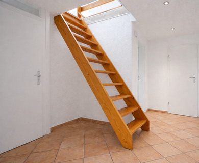 Helle ca. 100 m² große 3-Zimmer-Maisonettewohnung mit Einbauküche und Tageslichtbad - Foto 5