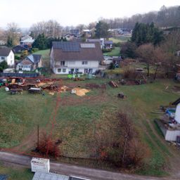 Erschlossenes Baugrundstück in zentraler, jedoch ruhigen Hanglage von Waldbröl!