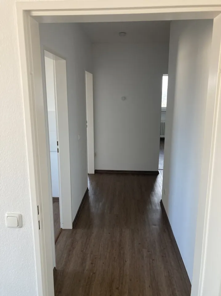 Exklusive 3-Zimmer-Wohnung – komplett renoviert - Photo 4
