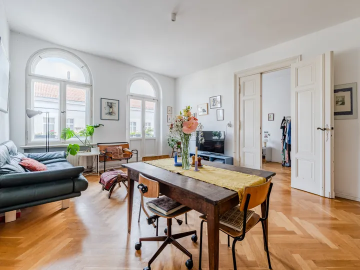 Altbauklassiker in Moabit – 3 Zimmer, Balkon & Guter Schnitt
