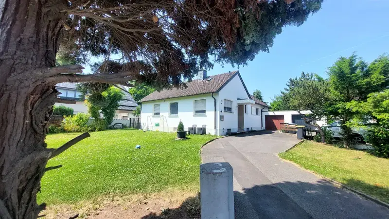 Zufahrt (aktuelle Bebauung)