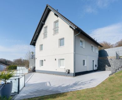 Exklusiv saniertes Einfamilienhaus mit Premium-Ausstattung