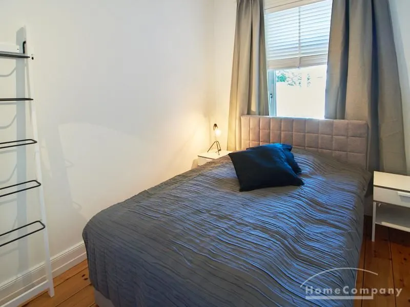 erstes Schlafzimmer