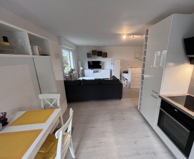 Klein fein und stilvoll möbliertes Appartement sofort bezugsbereit - Photo 3